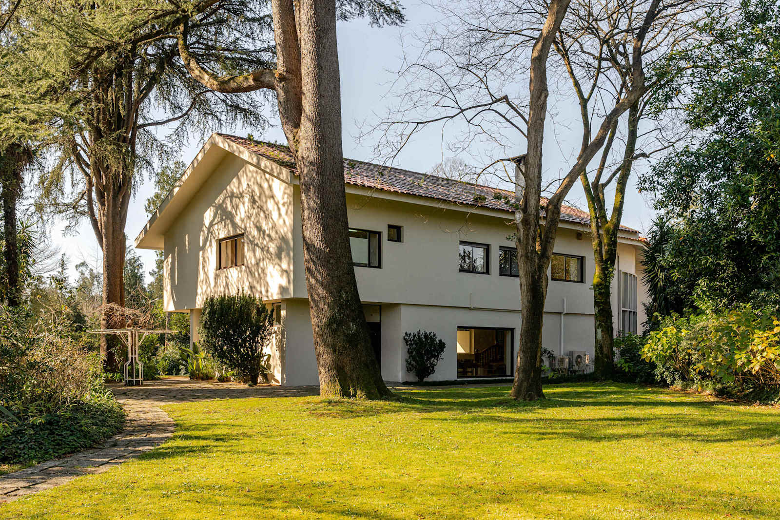 Abreu Retreat Palace I Luxury Elegance and Leisure Villa – luxury villa in Minho Coast, Portugal – image 73