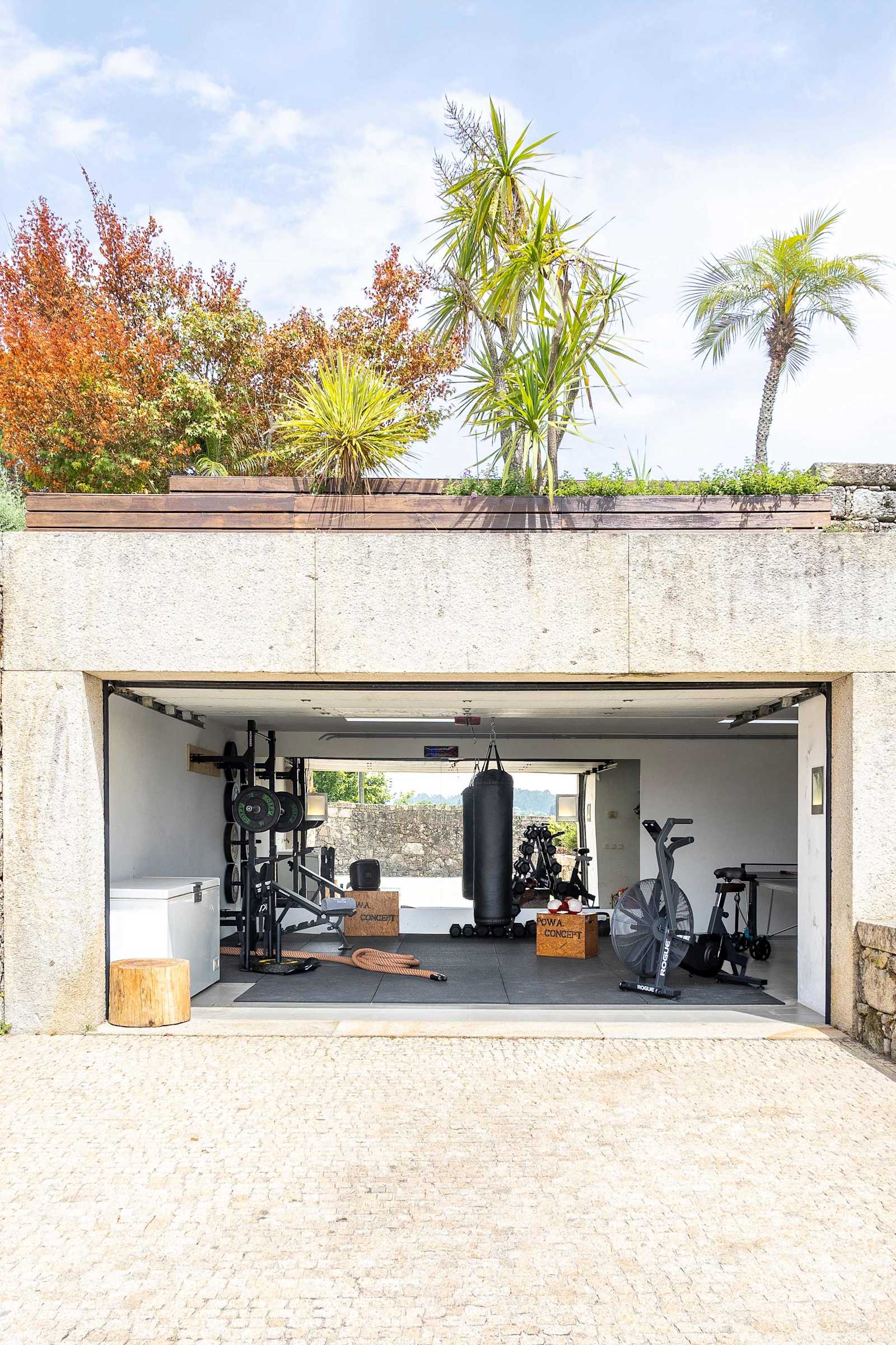 Villa Aura · Sauna, Gym, 5min Beach & City – luxury villa in Minho Coast, Portugal – image 25