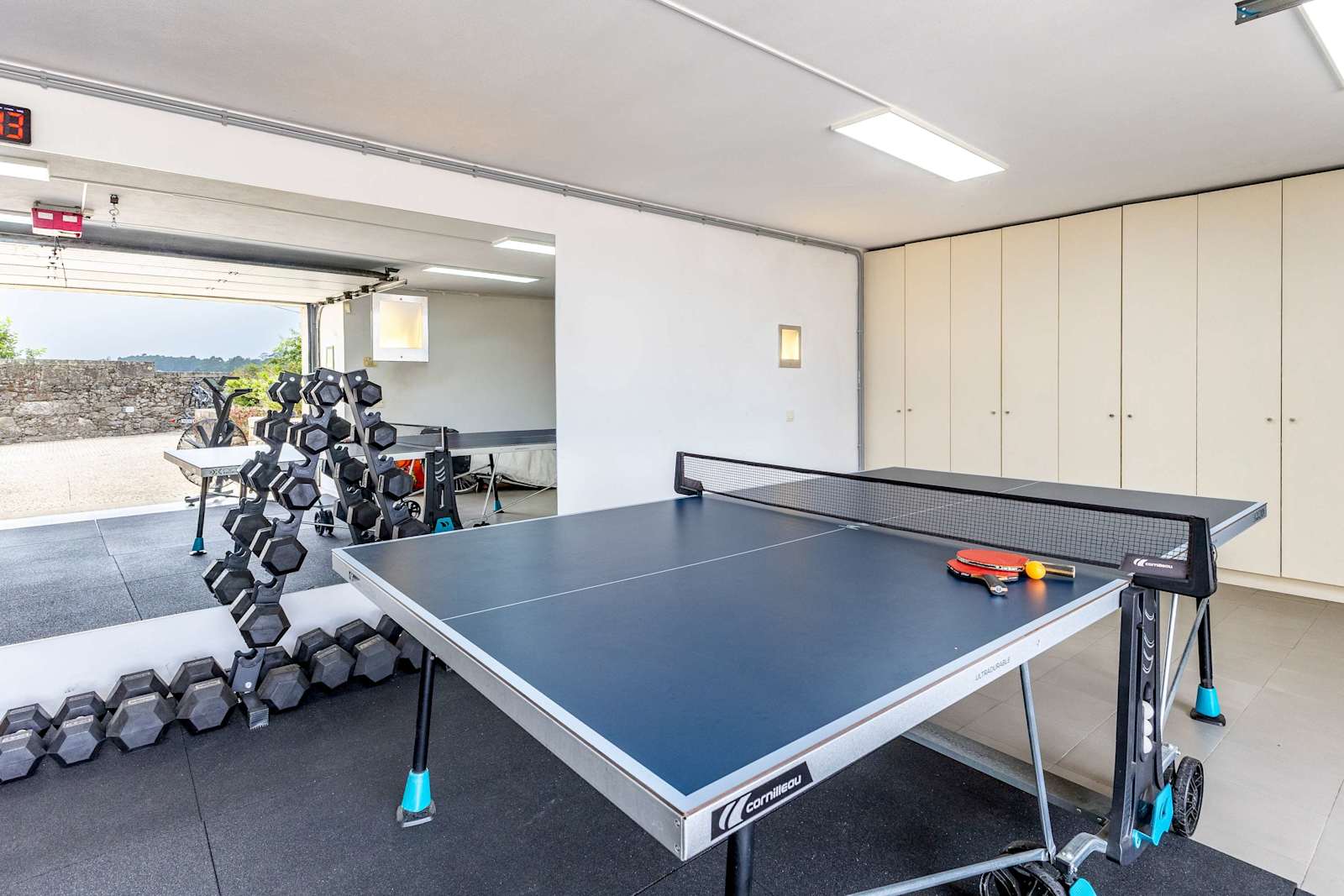 Villa Aura · Sauna, Gym, 5min Beach & City – luxury villa in Minho Coast, Portugal – image 27