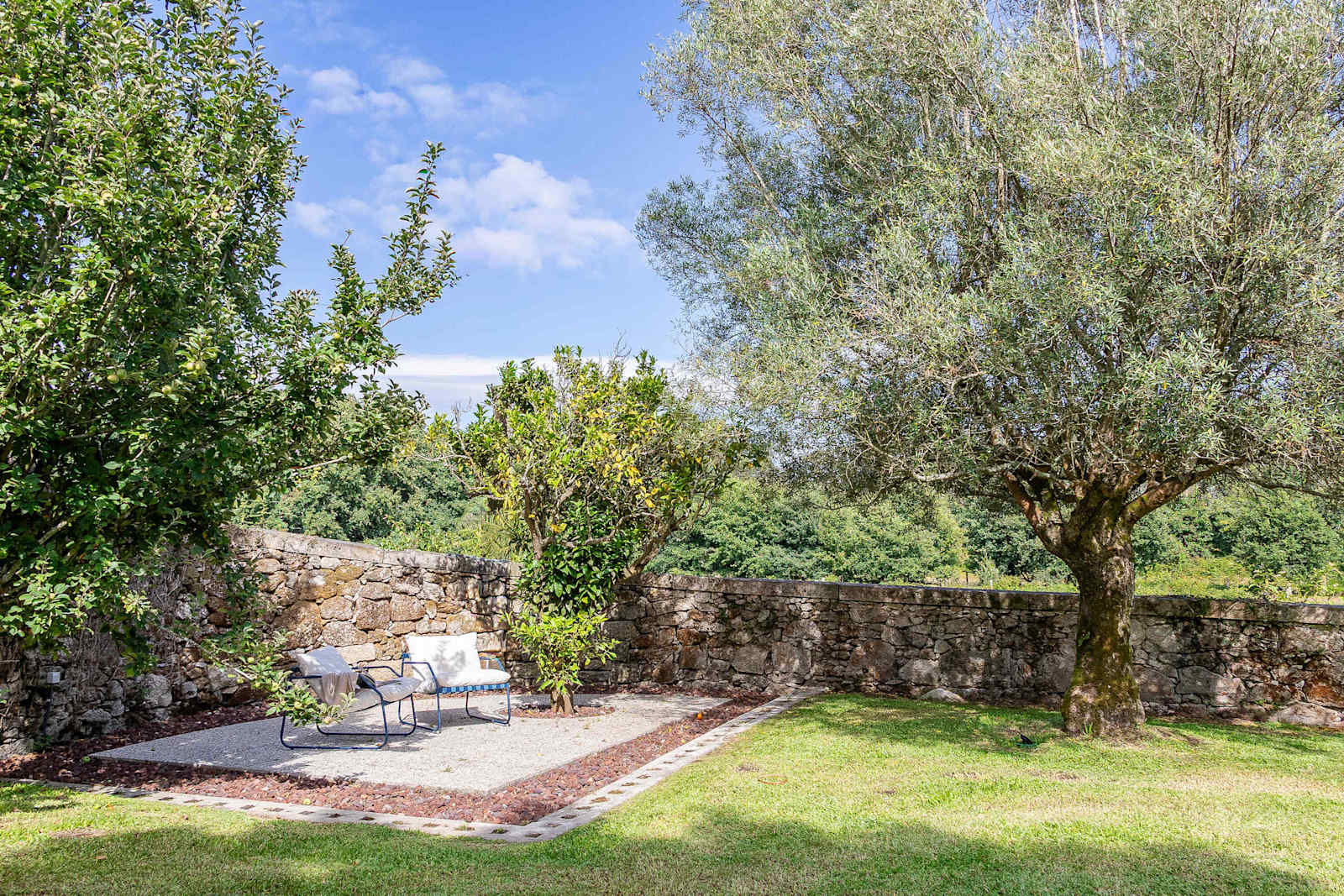 Villa Aura · Sauna, Gym, 5min Beach & City – luxury villa in Minho Coast, Portugal – image 31