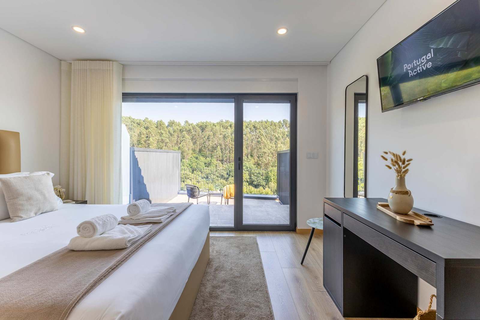7 Suites & Pool, Geres Gateway - Portugal Active – luxury villa in Minho Coast, Portugal – image 17