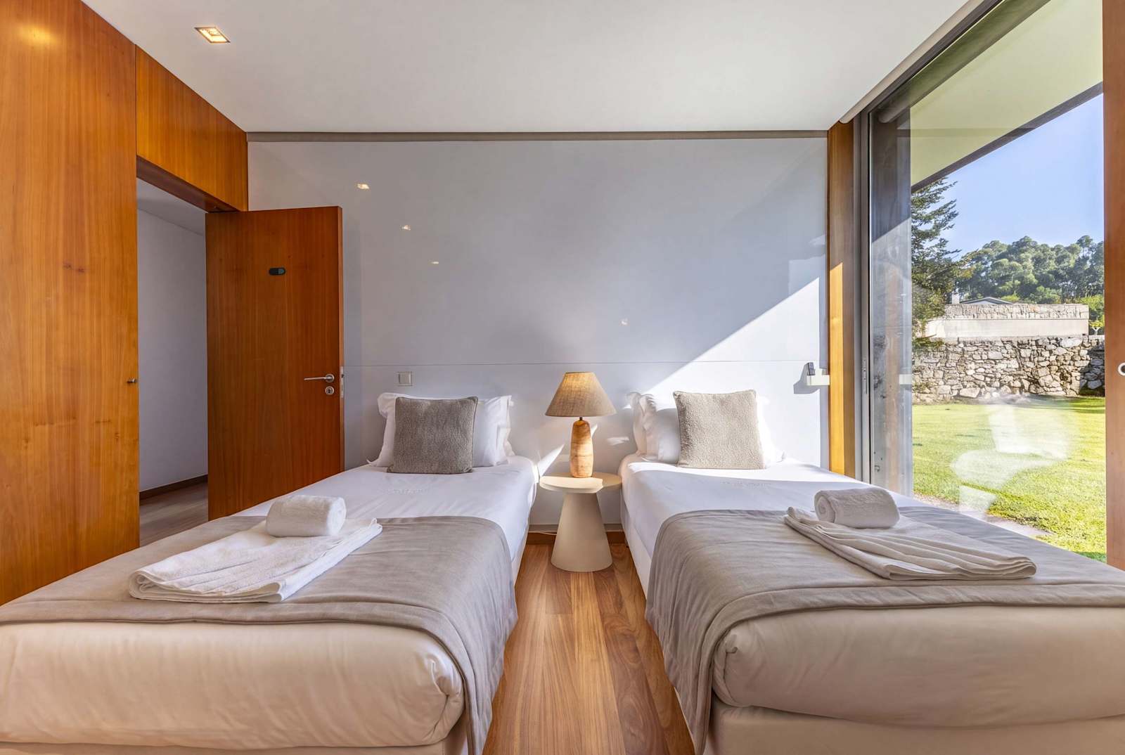 Villa Aura – luxury villa in Minho, Portugal – image 52