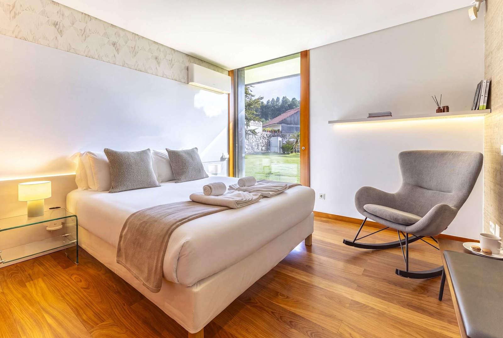 Villa Aura – luxury villa in Minho, Portugal – image 48