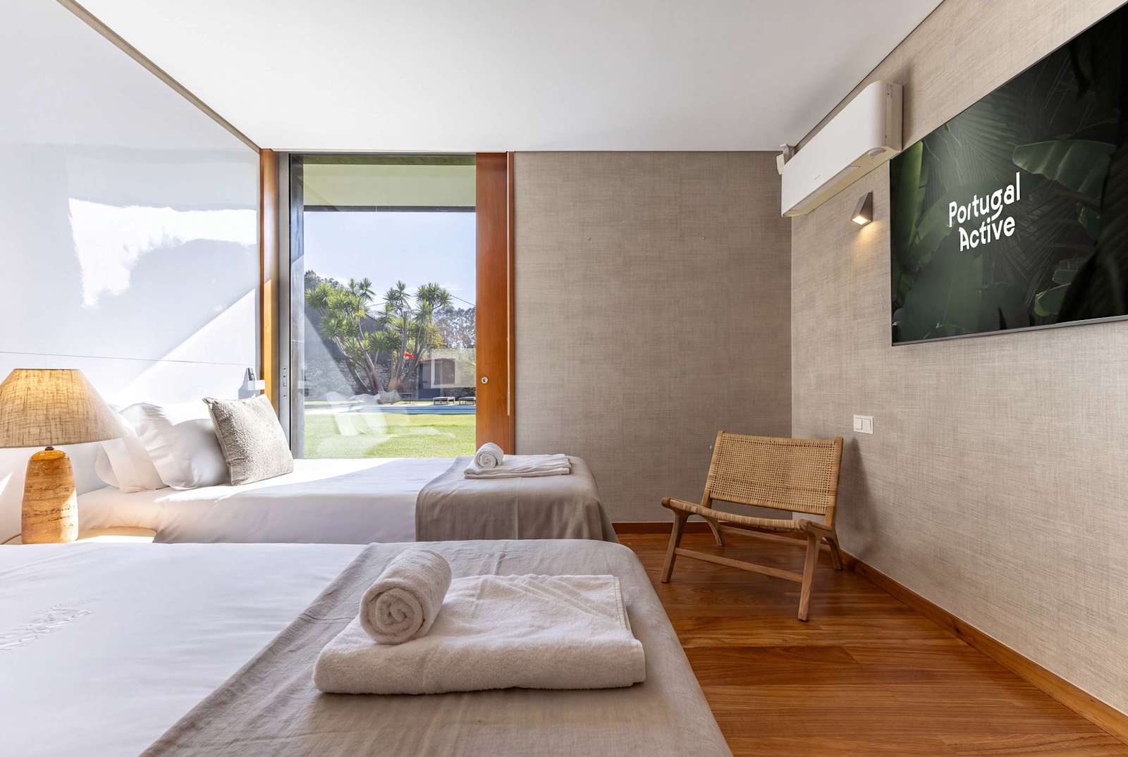 Villa Aura – luxury villa in Minho, Portugal – image 51