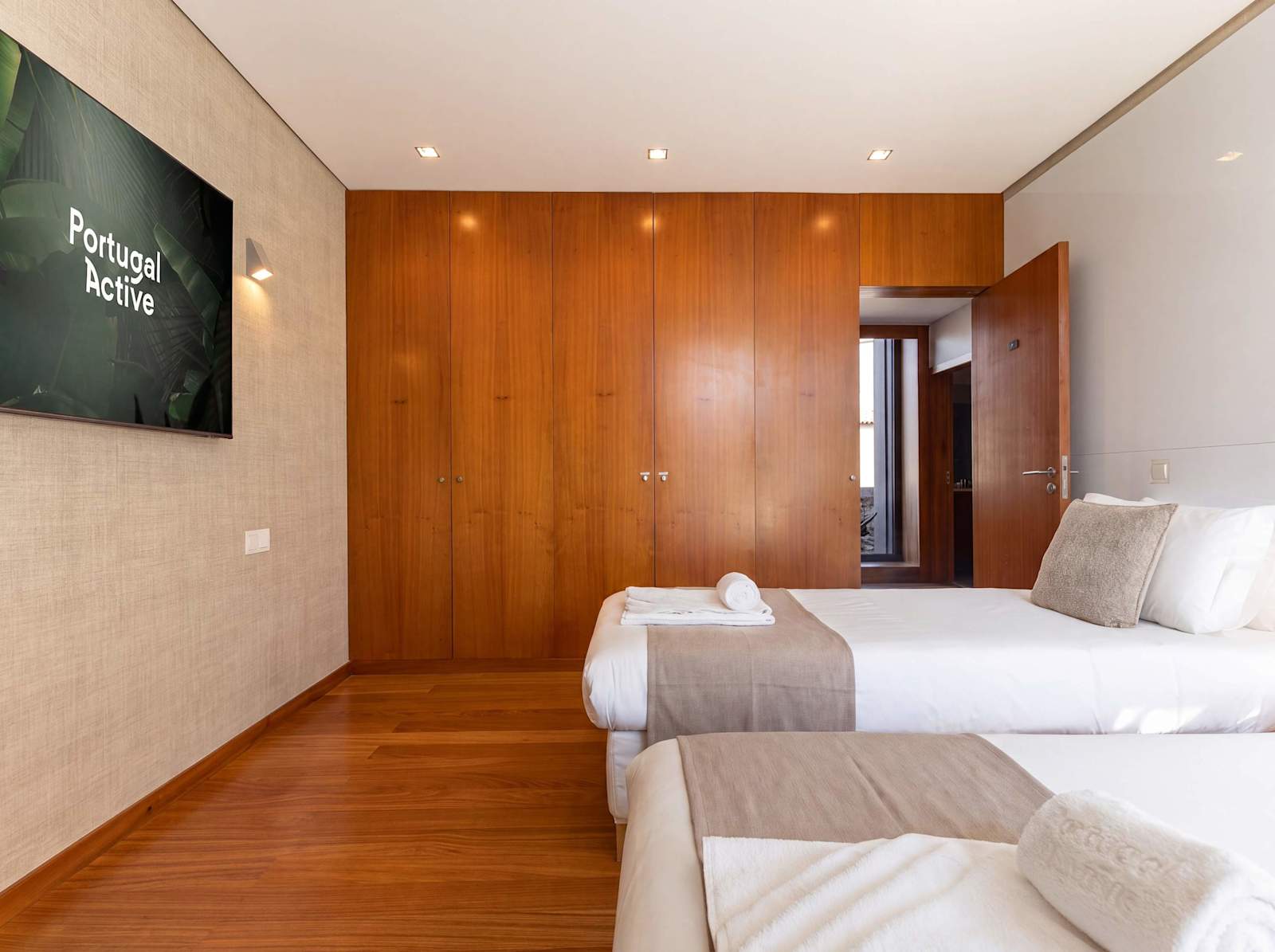 Villa Aura – luxury villa in Minho, Portugal – image 53