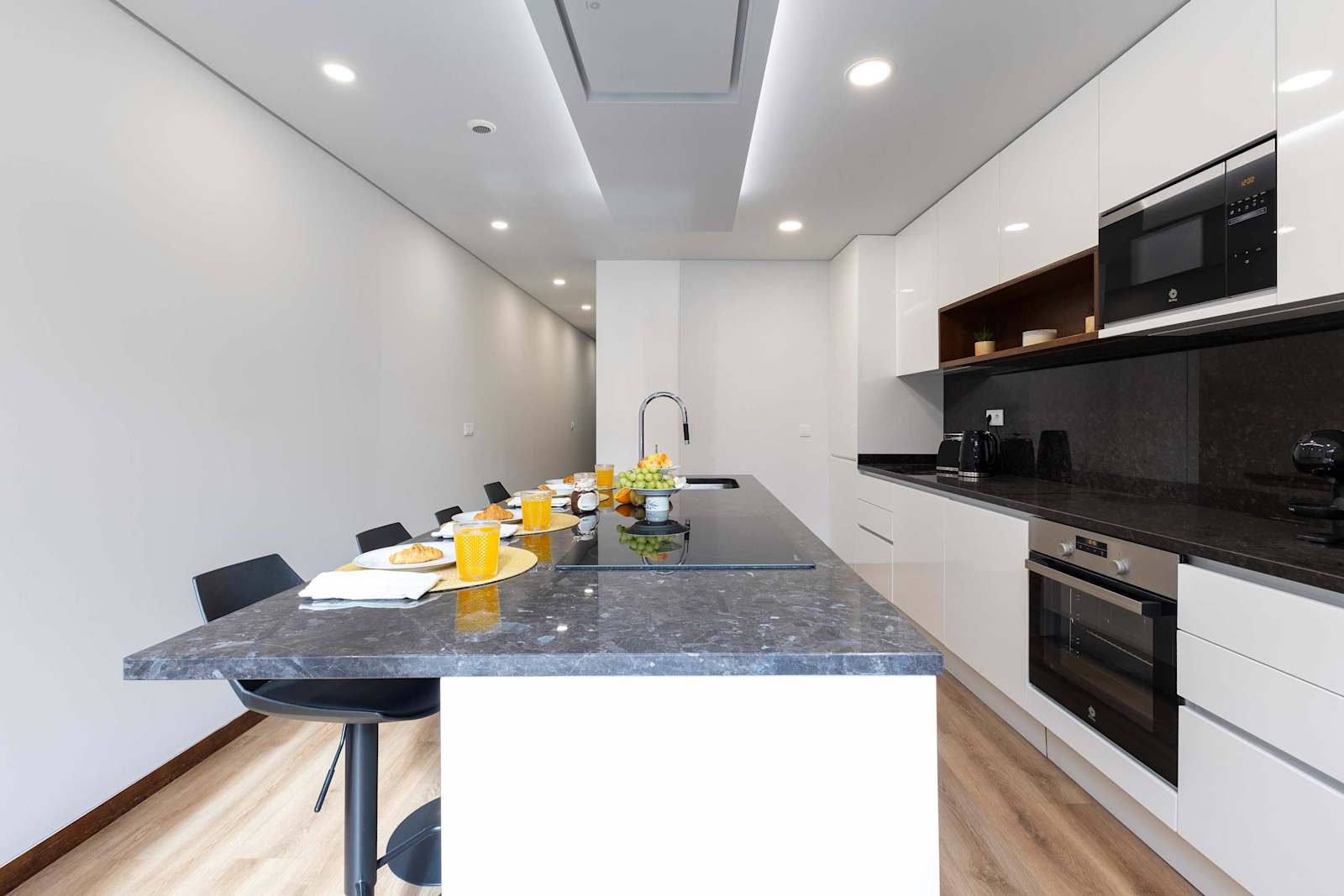 Central Pearl Duplex – luxury villa in Minho, Portugal – image 9