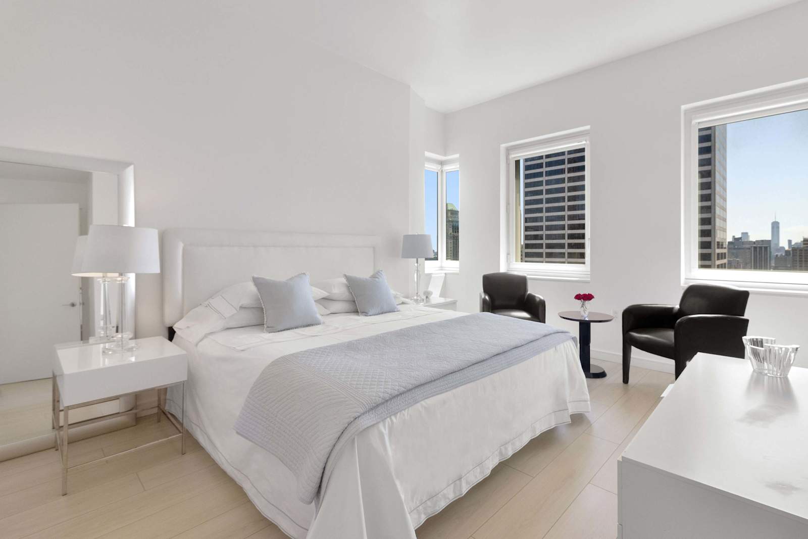 Corporate Penthouse — photo 12