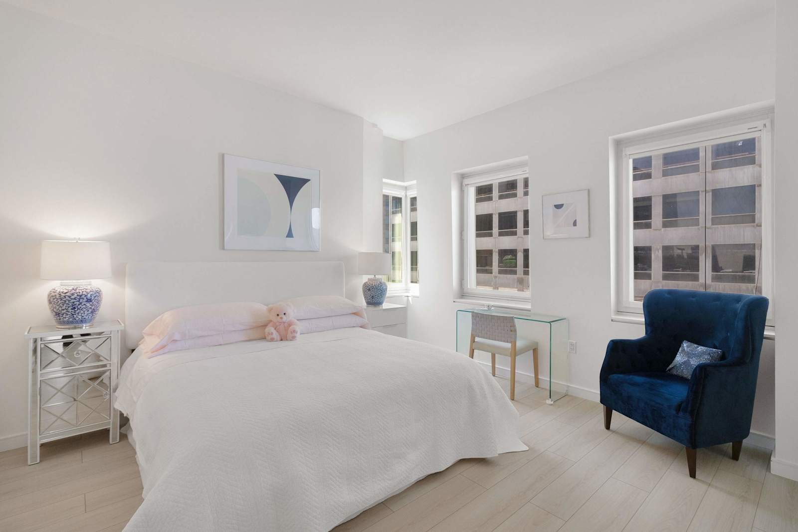 Corporate Penthouse — photo 14