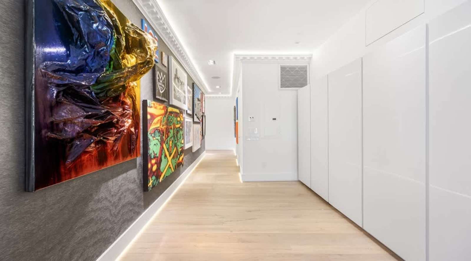 SoHo Luxury Loft — photo 16