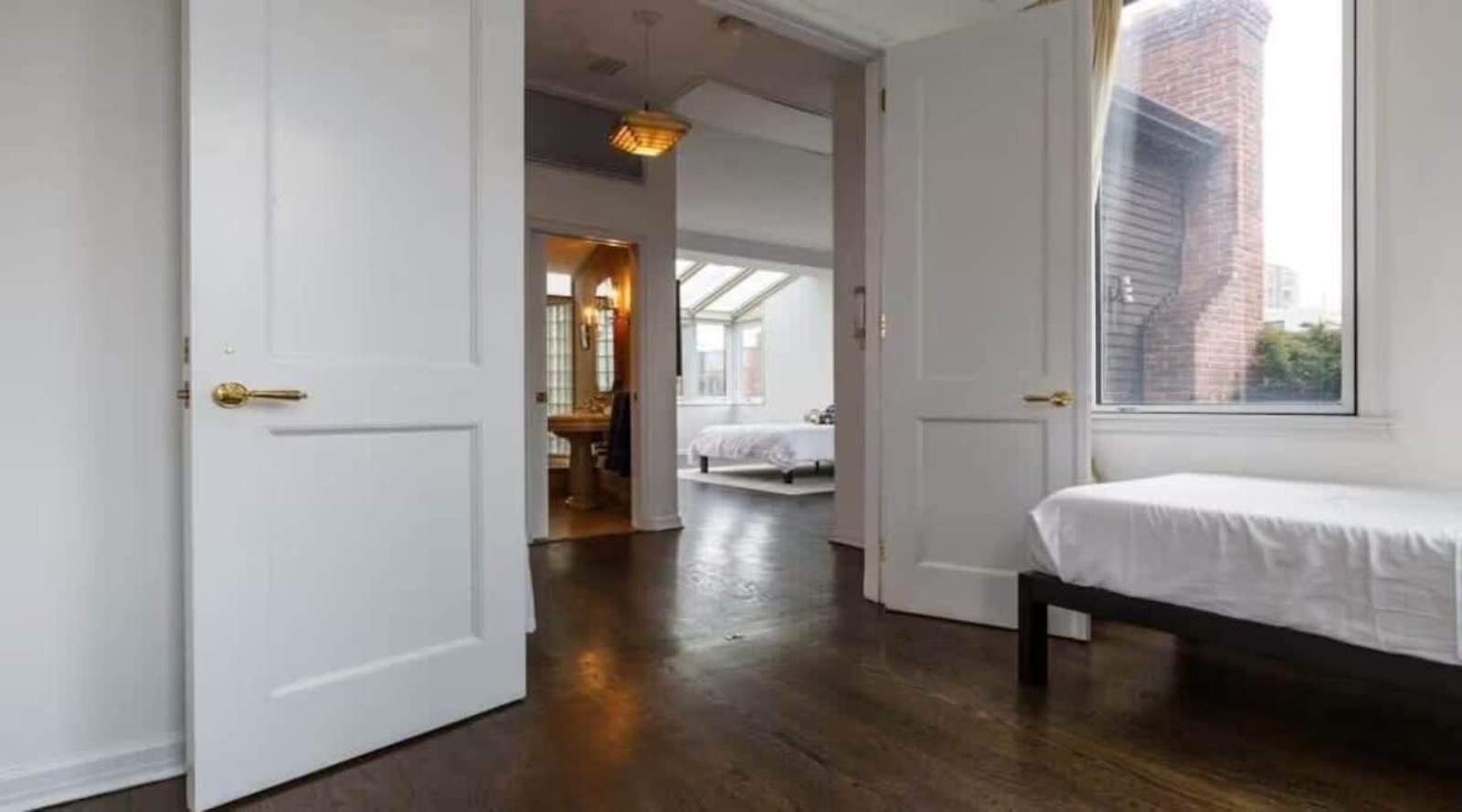 Penthouse Pear Tree — photo 12