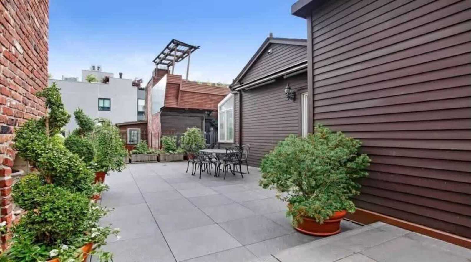 Penthouse Pear Tree — photo 17
