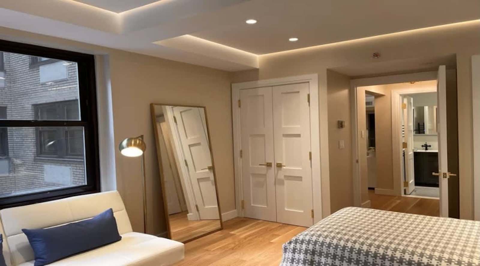 Fifth Avenue Residence — photo 14