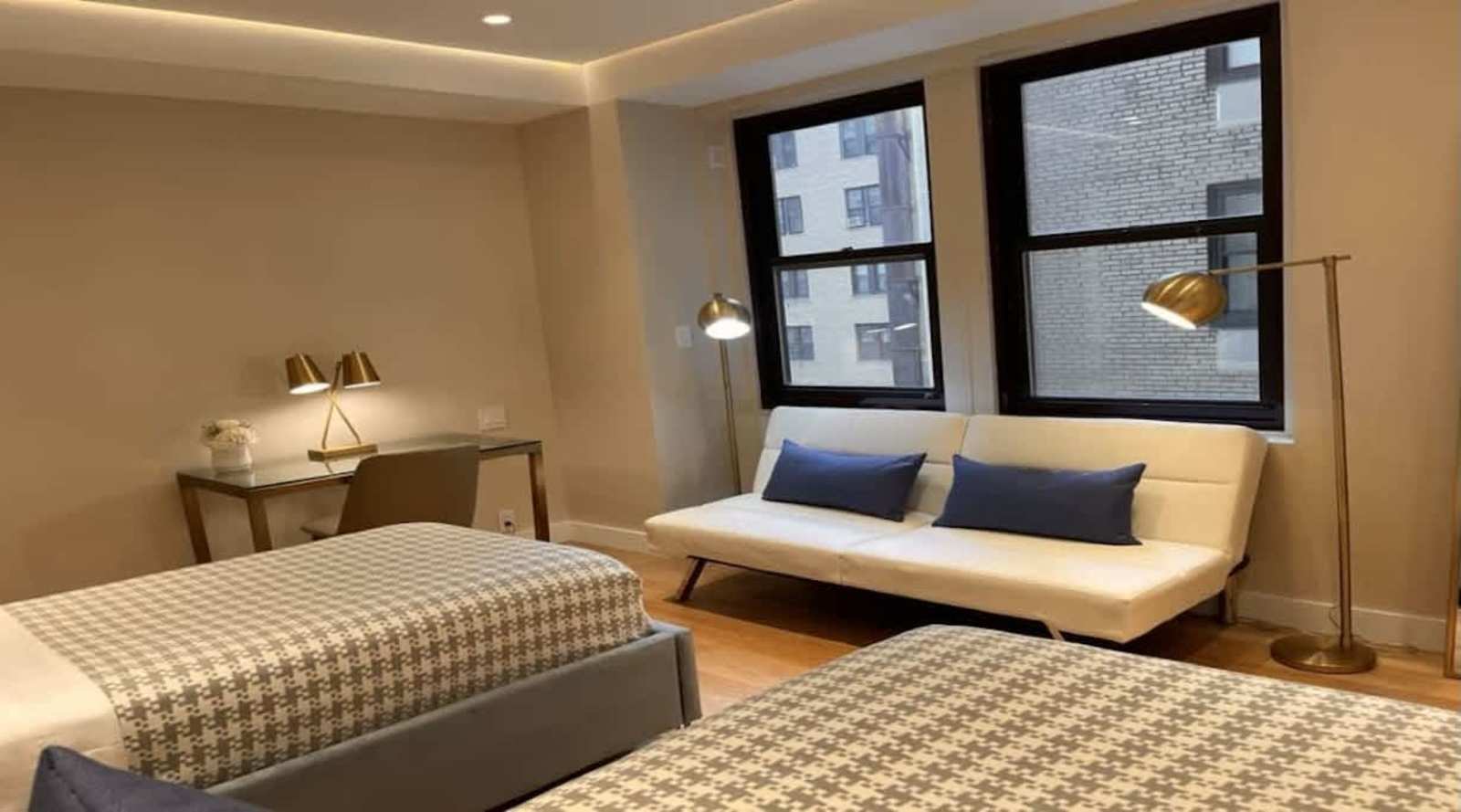 Fifth Avenue Residence — photo 13