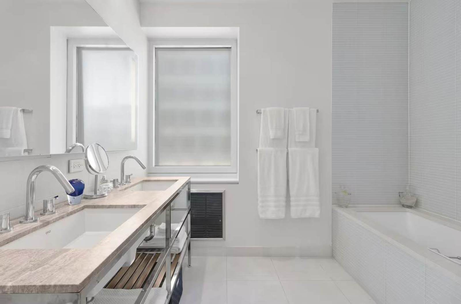 Times Square Penthouse — photo 19