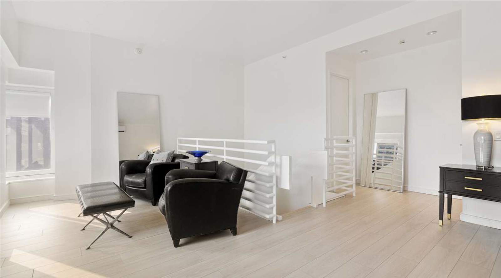Midtown Penthouse — photo 15