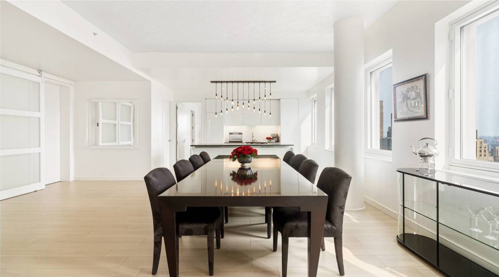 Midtown Penthouse — photo 3
