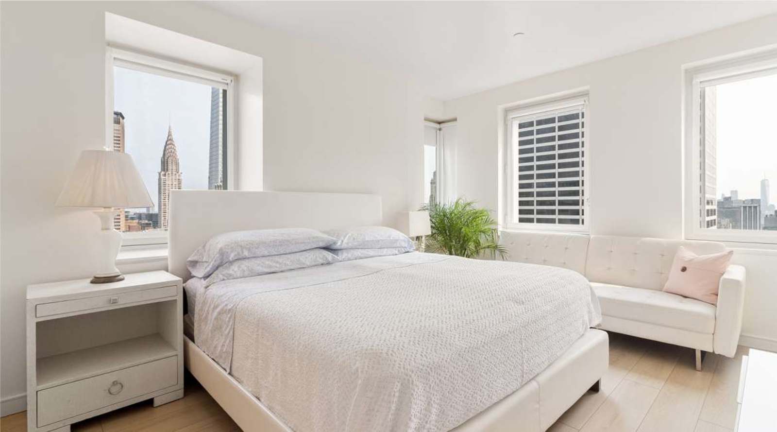 Midtown Penthouse — photo 11