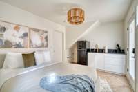 Alberta Arts District Hideaway - Stylish Studio