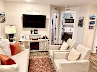2BR Mountain Retreat - Near Mineral Trail, Balcony