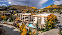 Accessible & Pet-Friendly | Walk to Lifts | Pool