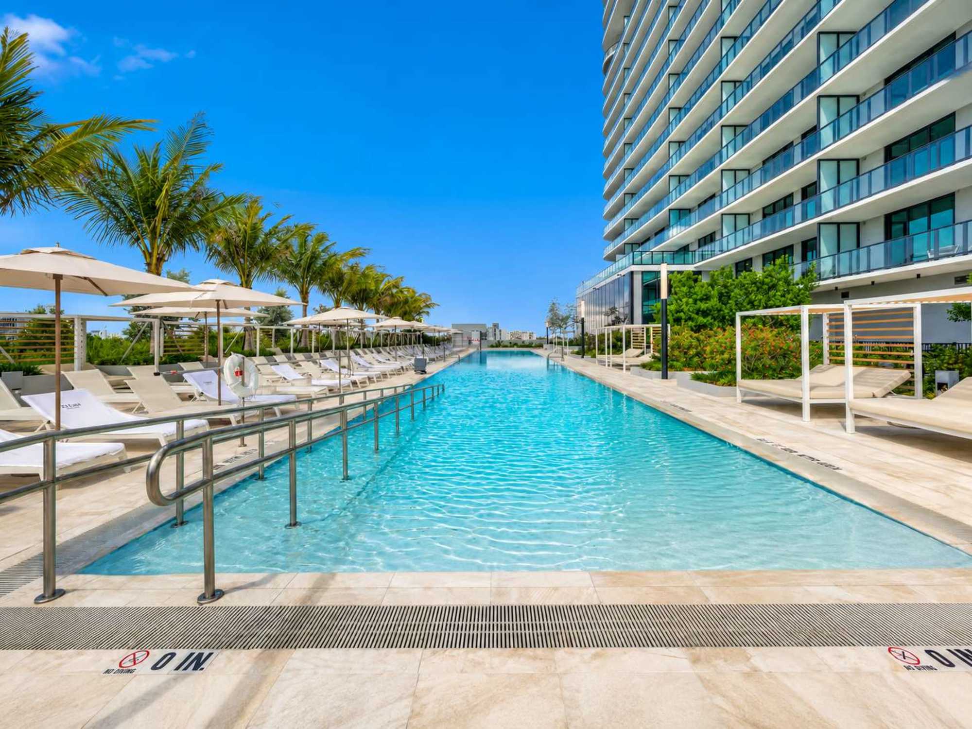 72 Park rooftop pool, Miami Beach