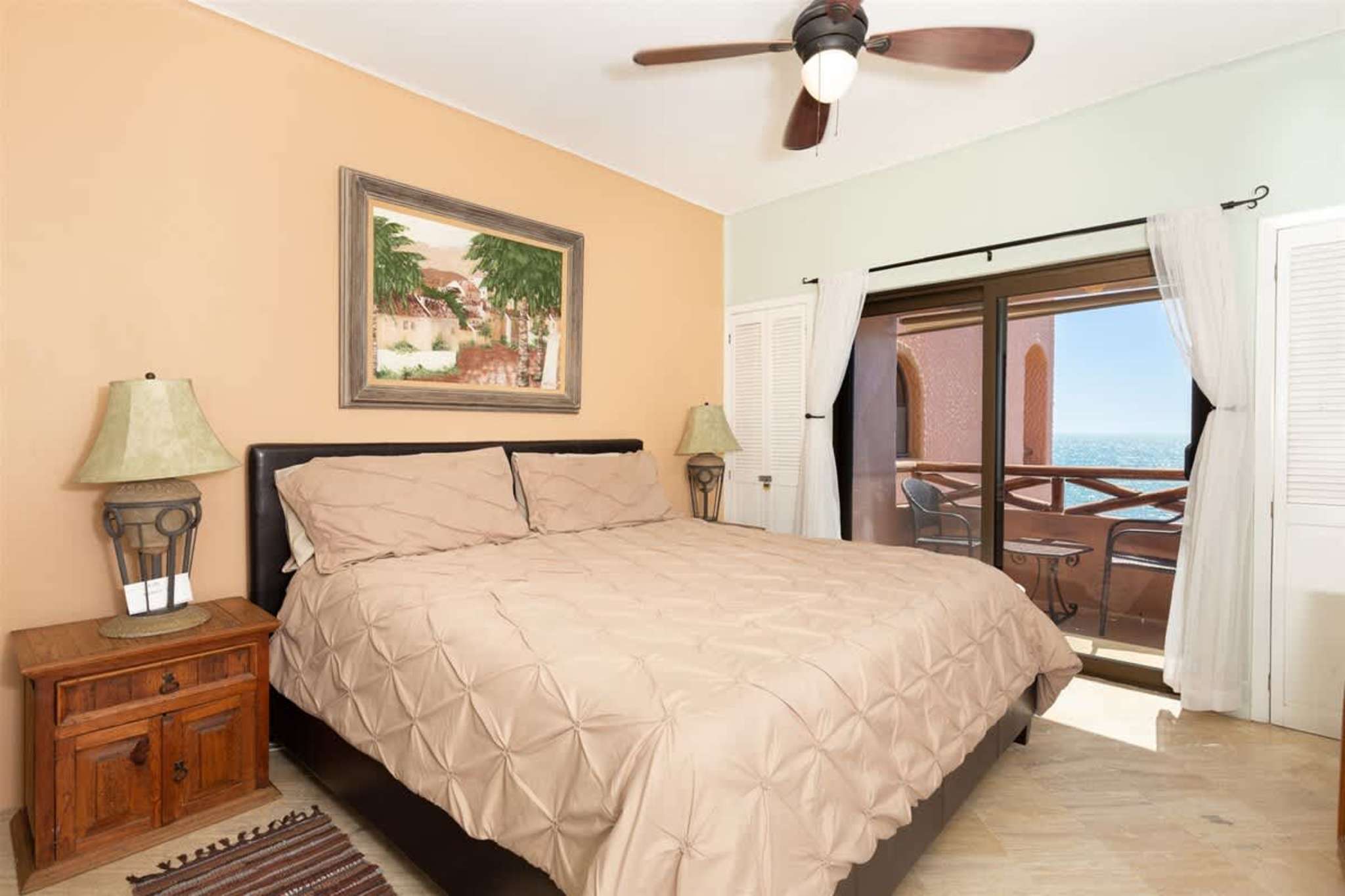 Amazing, Cozy Condo 2-Bedrooms  Pinacate 301