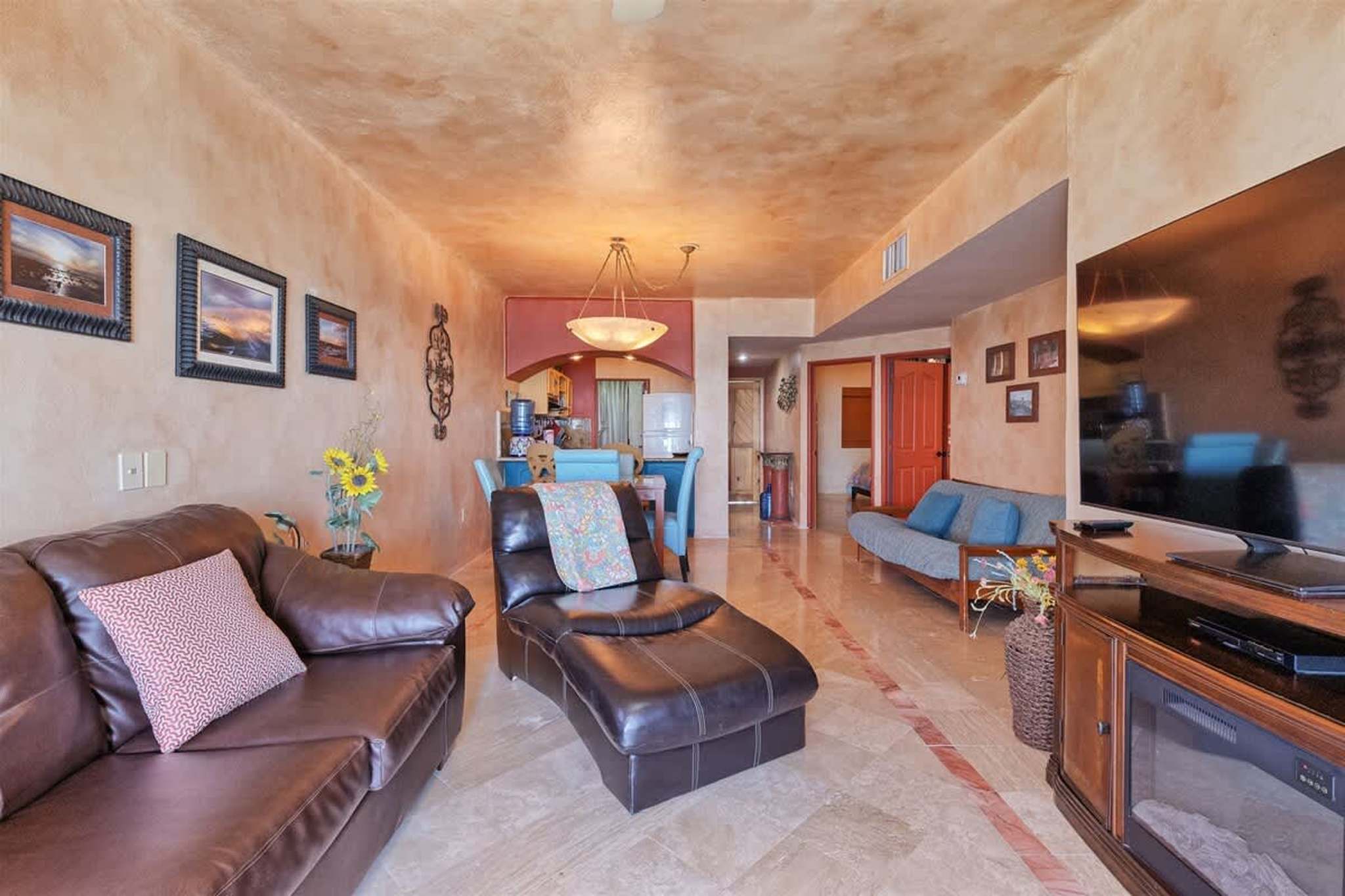 Cómodo Condo c/Bellas Vistas | Pinacate 404