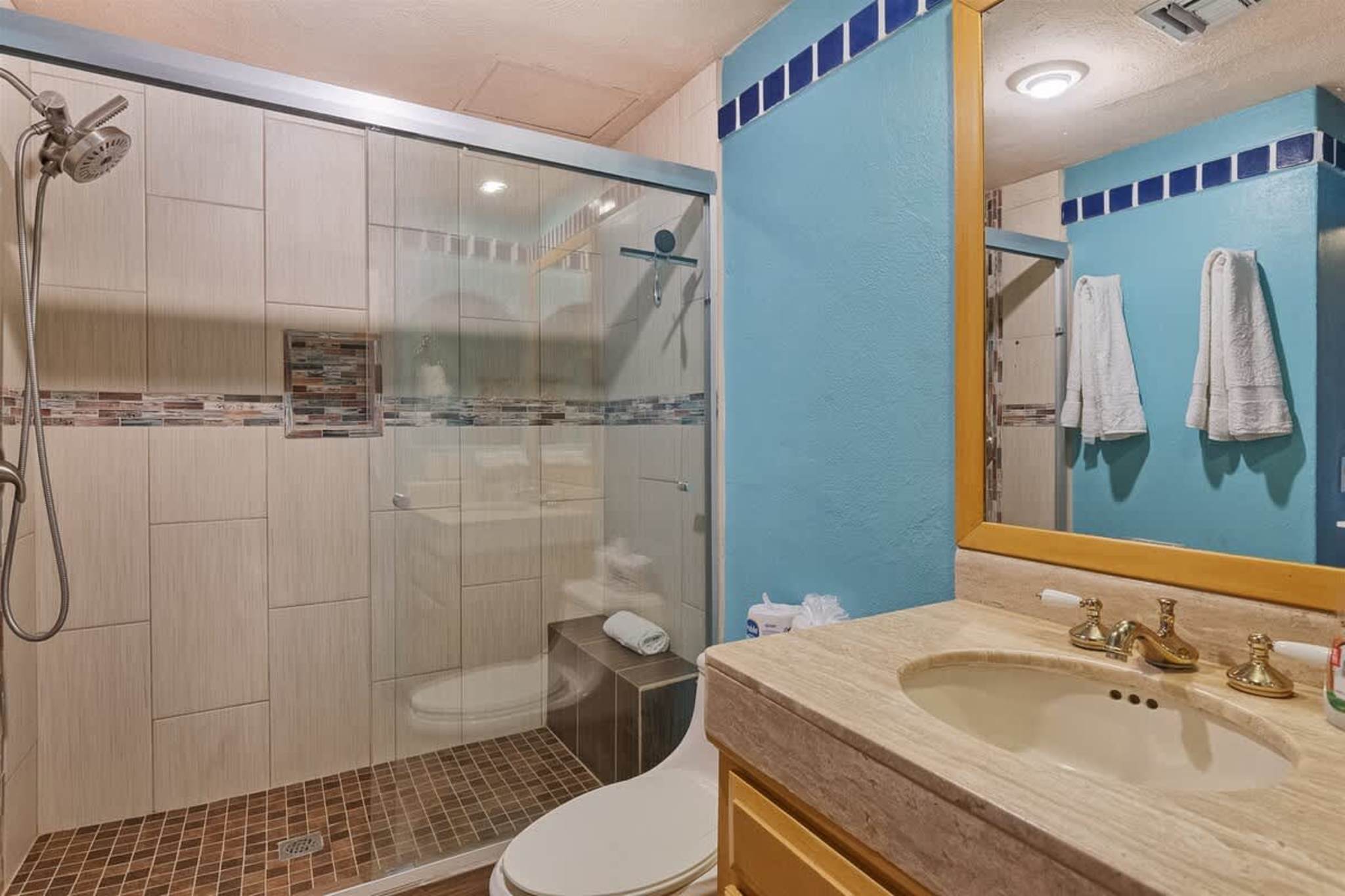 Cómodo Condo c/Bellas Vistas | Pinacate 404