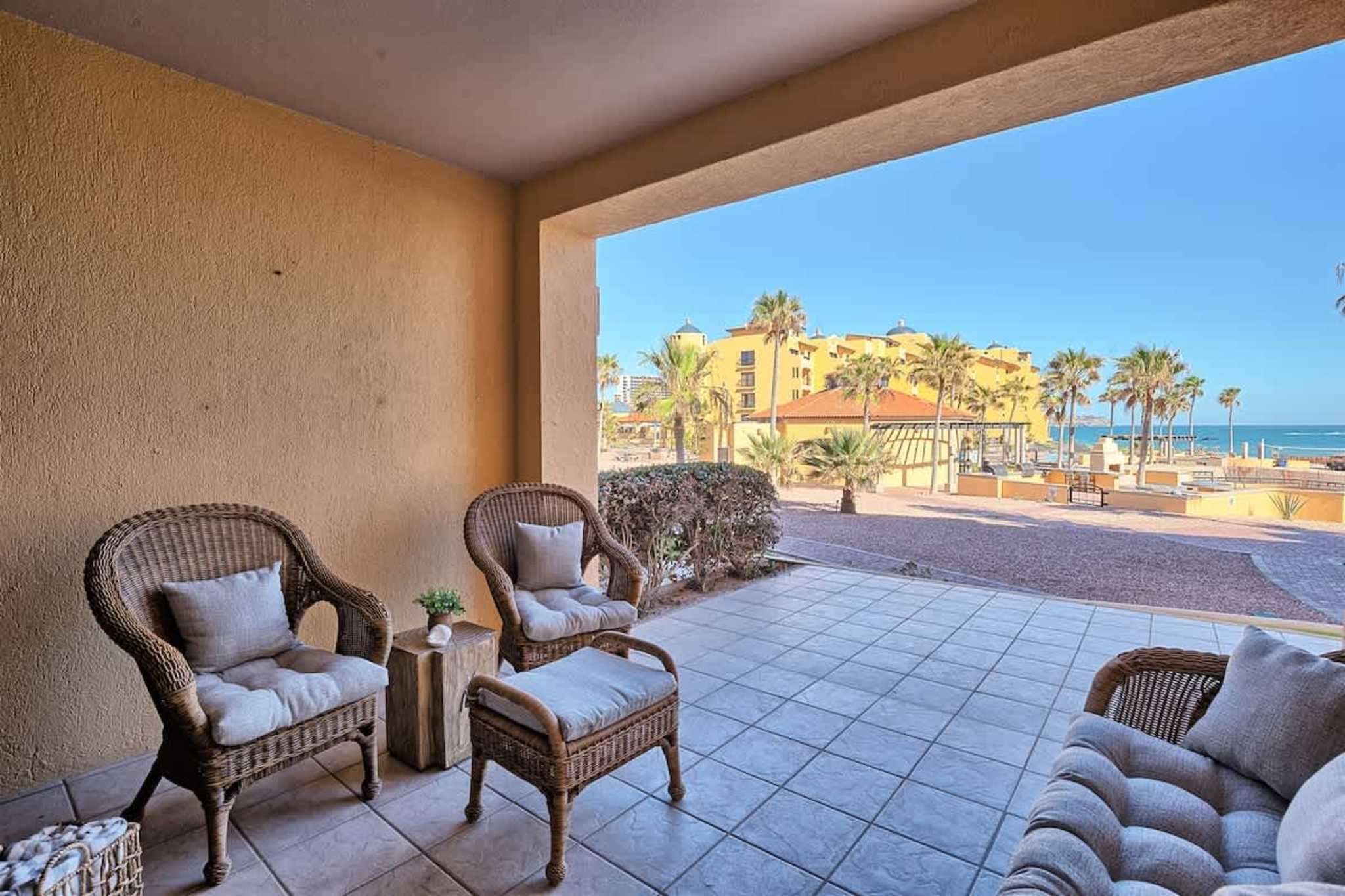 Ground Level Condo near Pool Princesa B-101