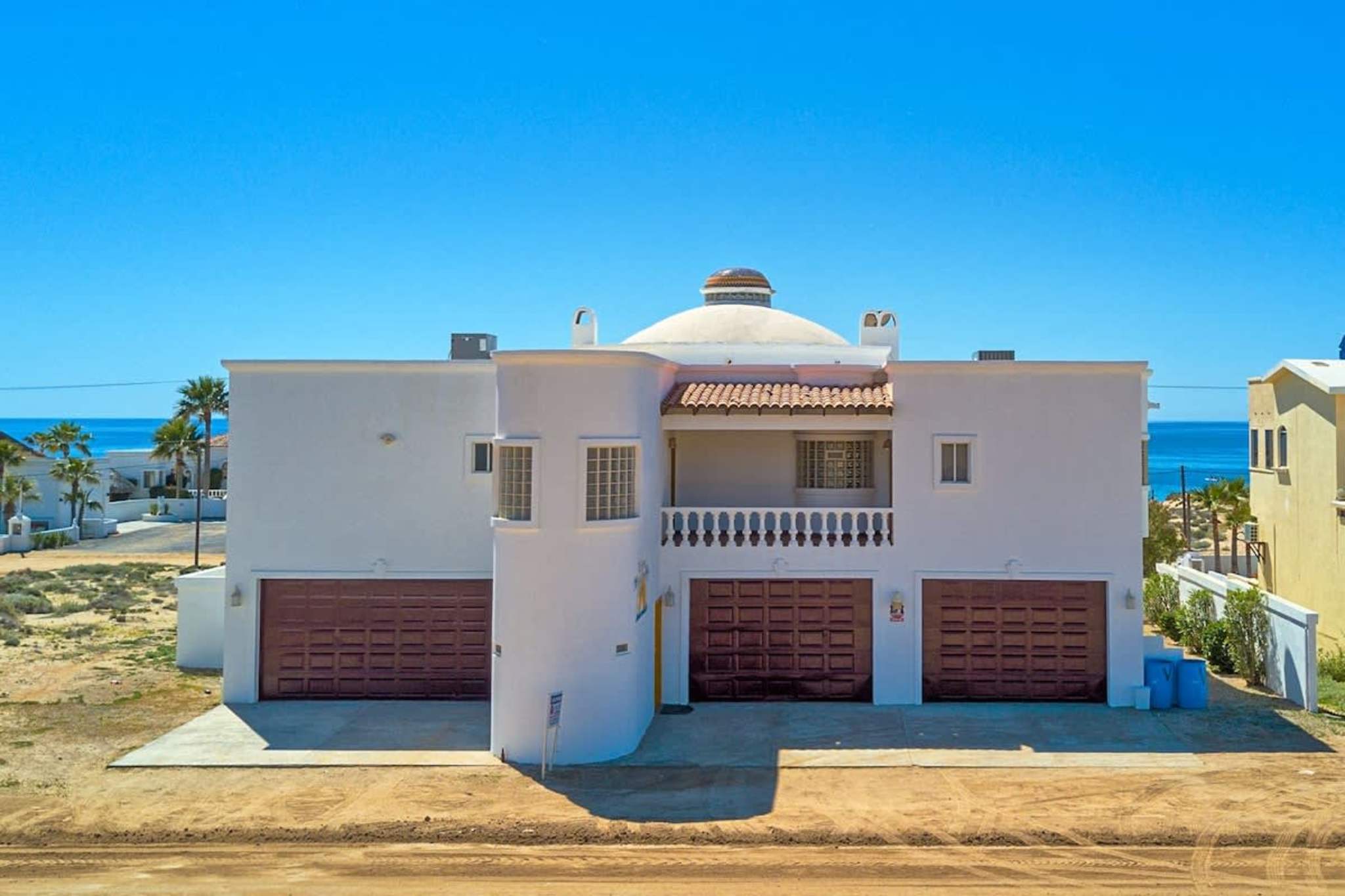 Spacious and Traditional Home Villa Hermosa I