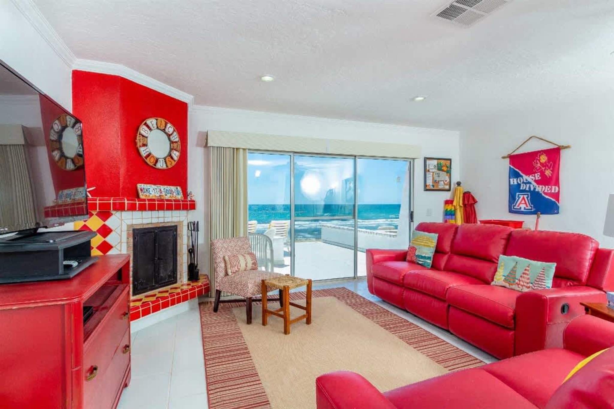 Charming & Cozy Beachfront Condo Las Olas I 19