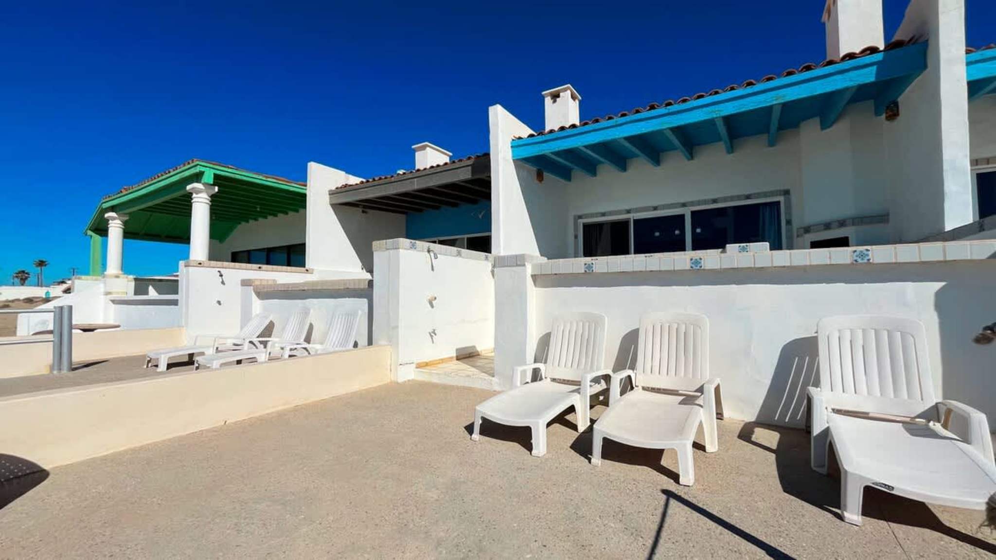 Charming and Cozy Beachfront Condo - Las Olas II 3