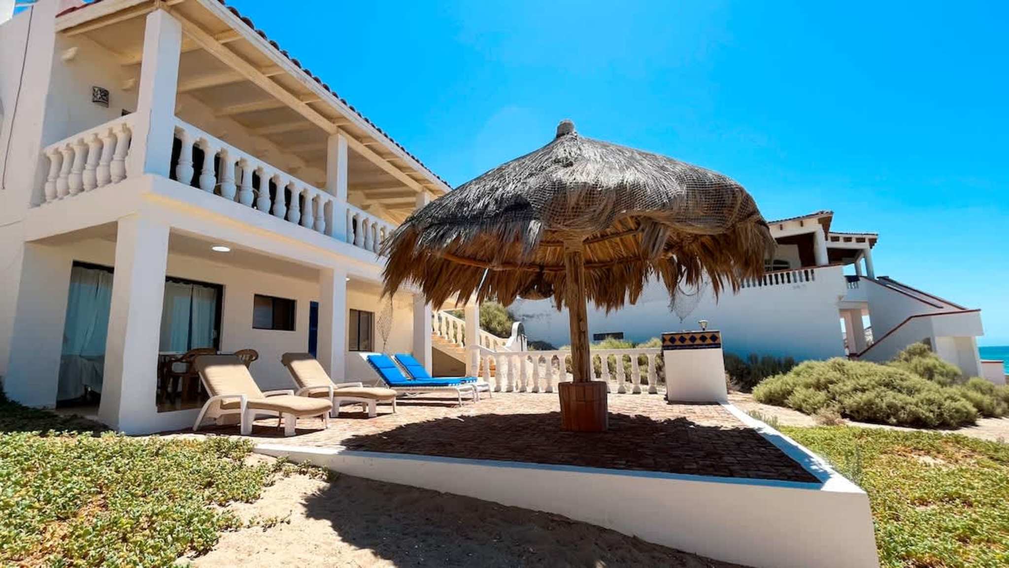 Impresionante Casa Frente al Mar | Casa Bogambilia