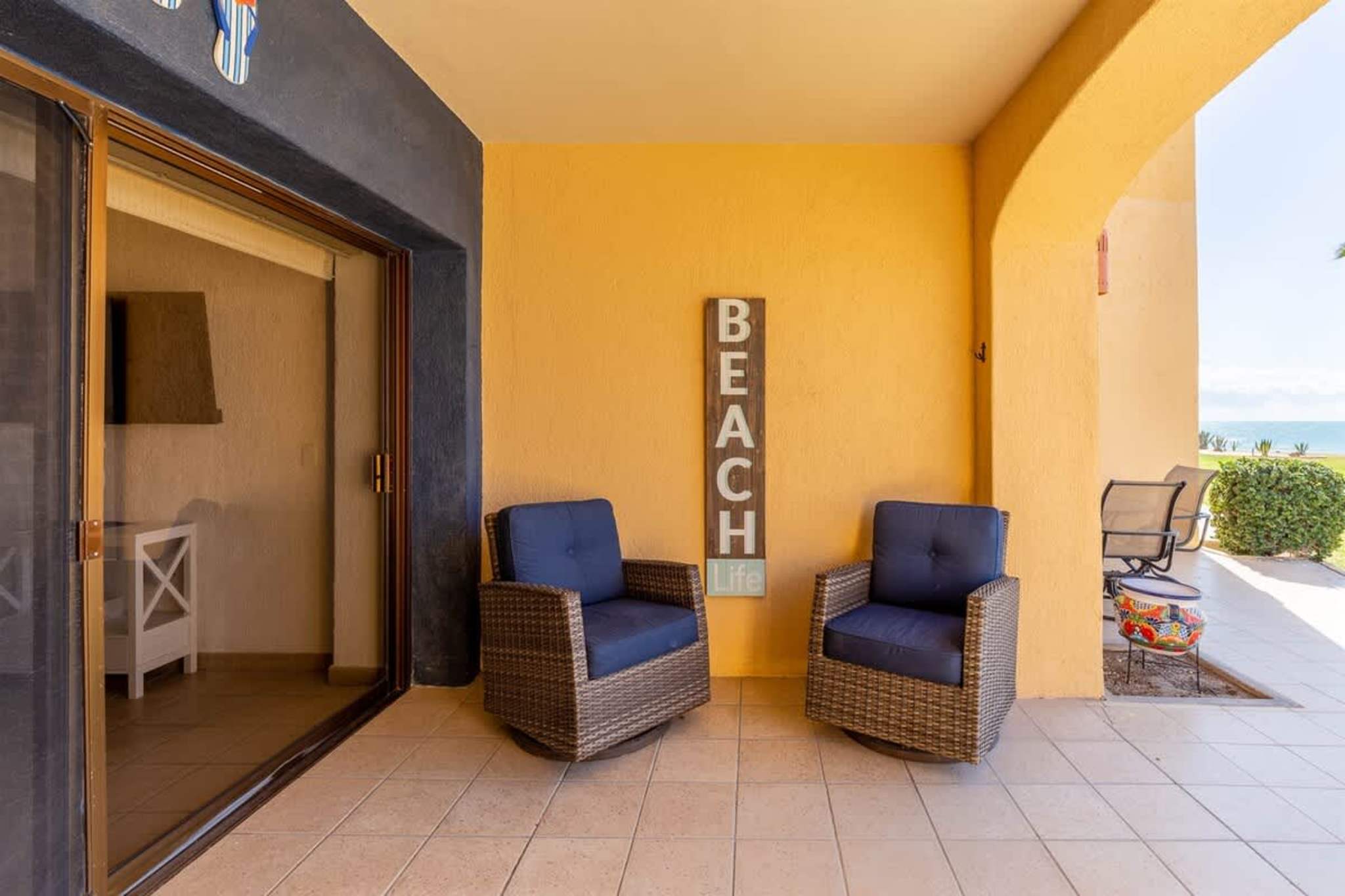 Cozy Ground Level Condo w/ Pool | Princesa E-103