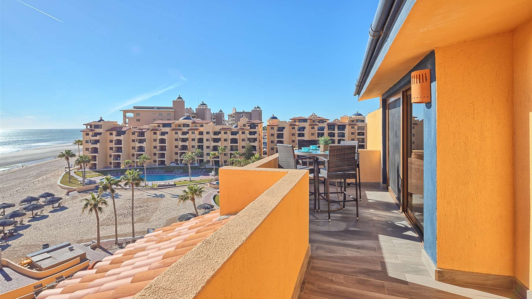 Stunning 5th-Level Condo w/ Pool | Princesa E-504