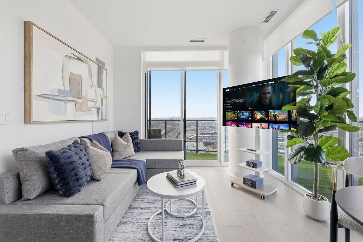 Designer Retreat Modern 2BR w Private Terrace!-hero-photo
