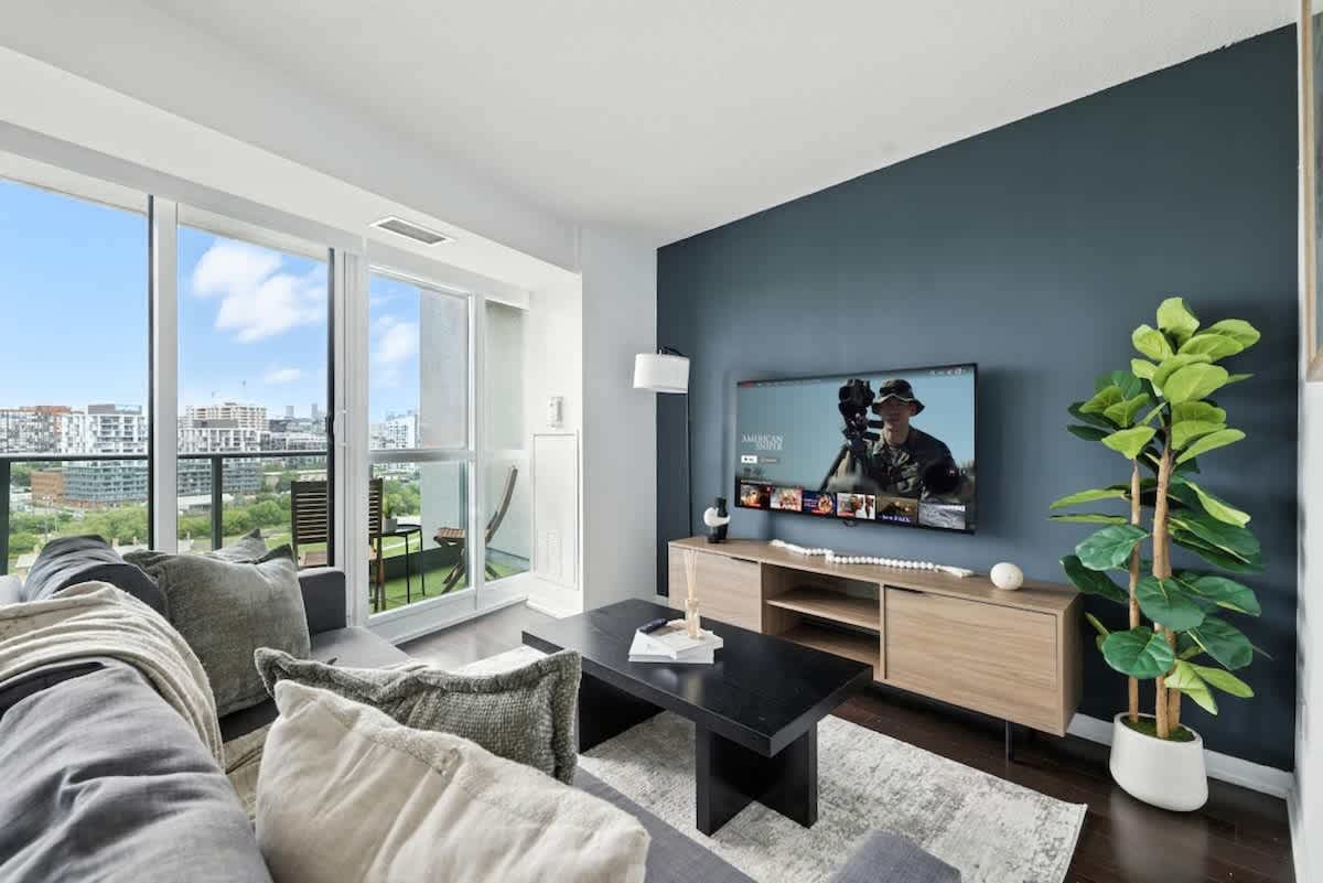 Skyline views from a modern Fort York retreat-hero-photo
