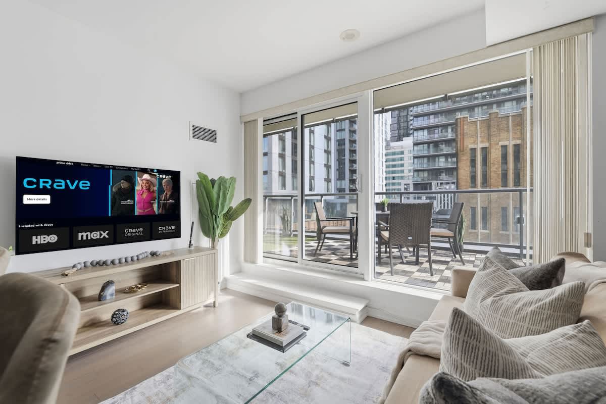 Prime Entertainment District, King Bed, Balcony-hero-photo