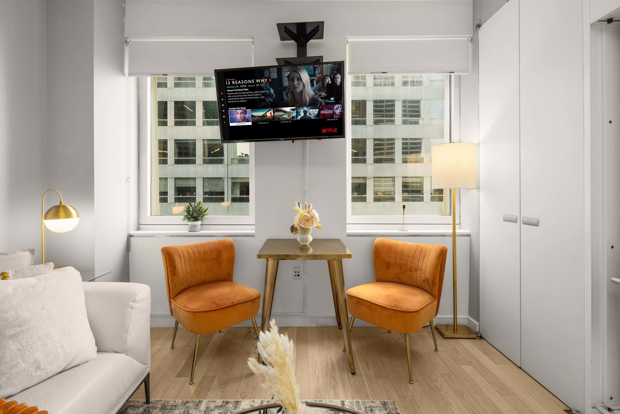 Chic NYC Retreat | Beside Broadway & Iconic Sights-photo-3