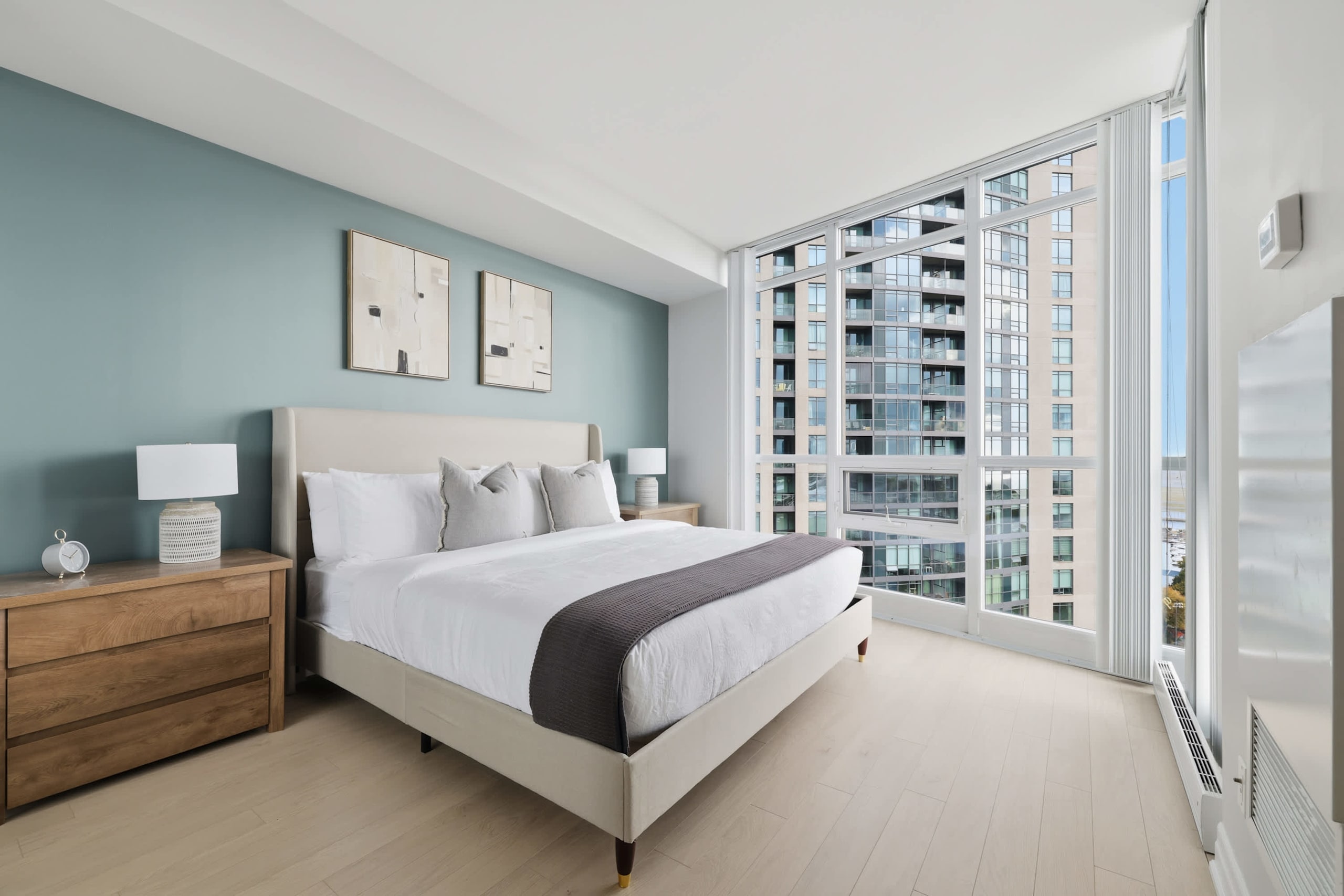 Luxury 2BR Condo with King Beds & Views-photo-2