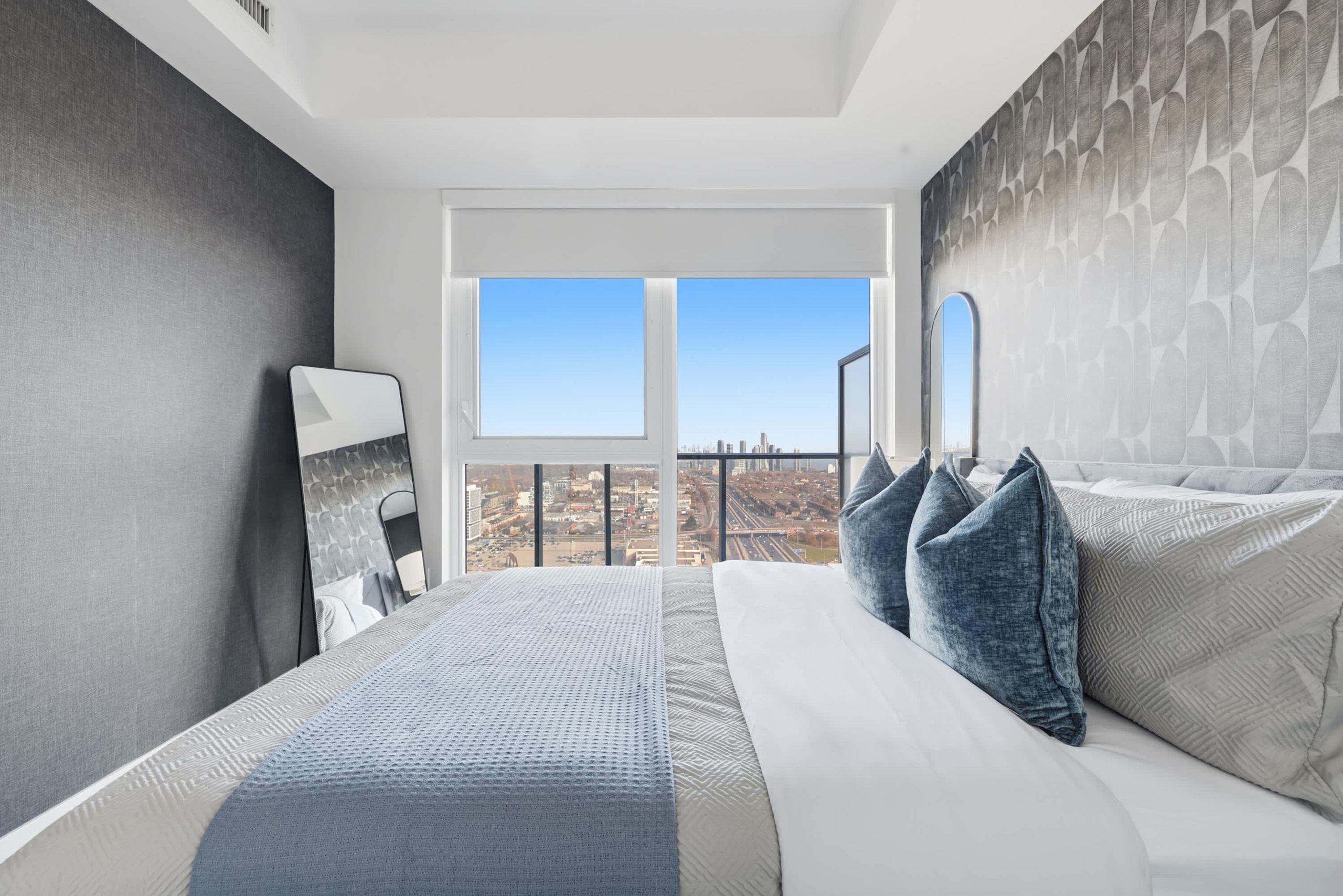 Sleek 2BR Condo with Private Patio & Parking-photo-2