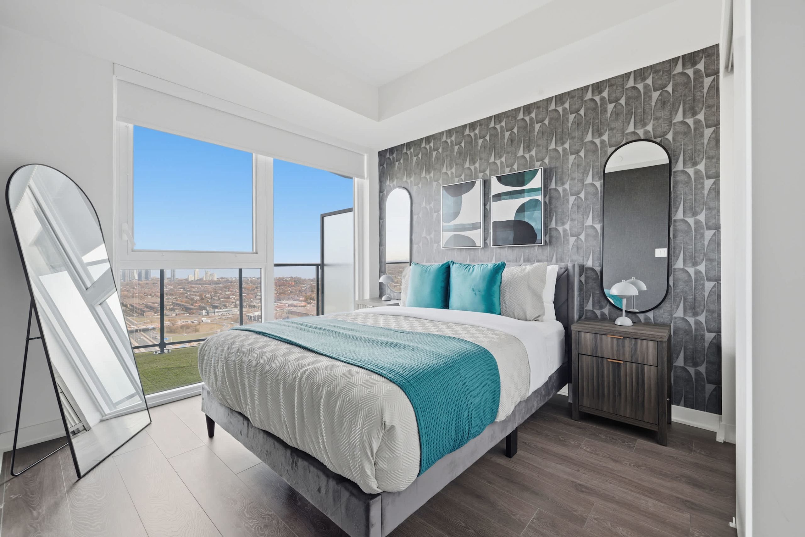 Chic 2BR Retreat Modern Comfort and Prime Location-photo-2