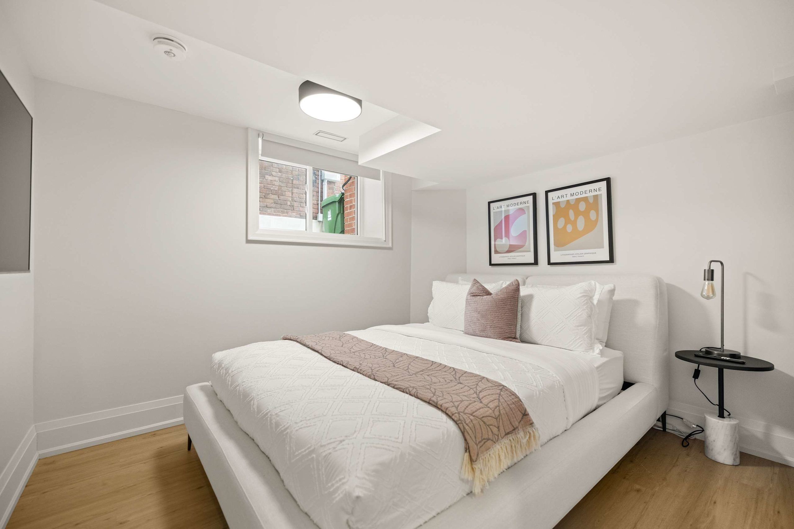 Sleek 2-BR Apartment | 55" TV | Sleeps 6!-photo-2