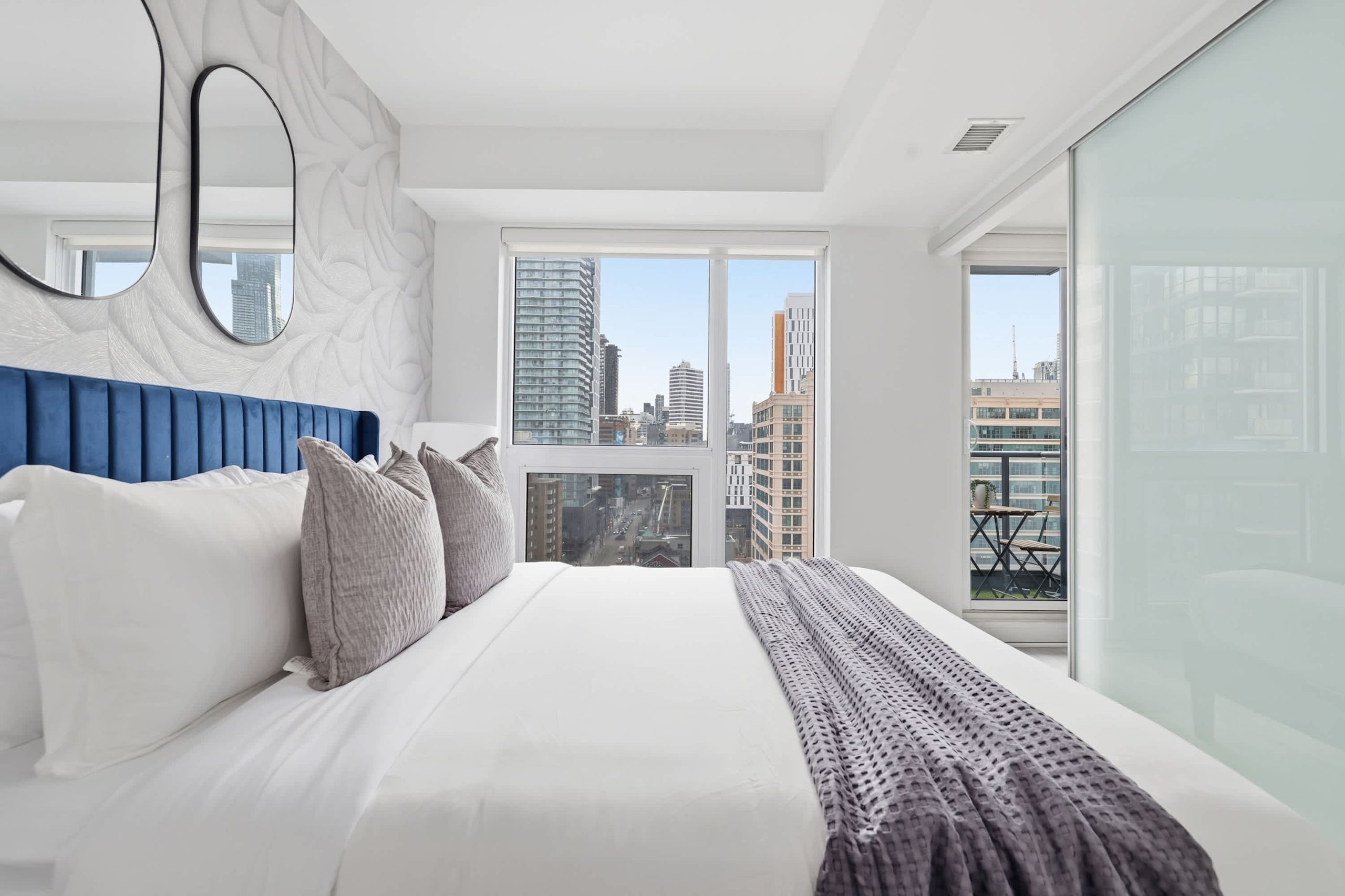 City Lights & Downtown Living, 2BR Condo-photo-2