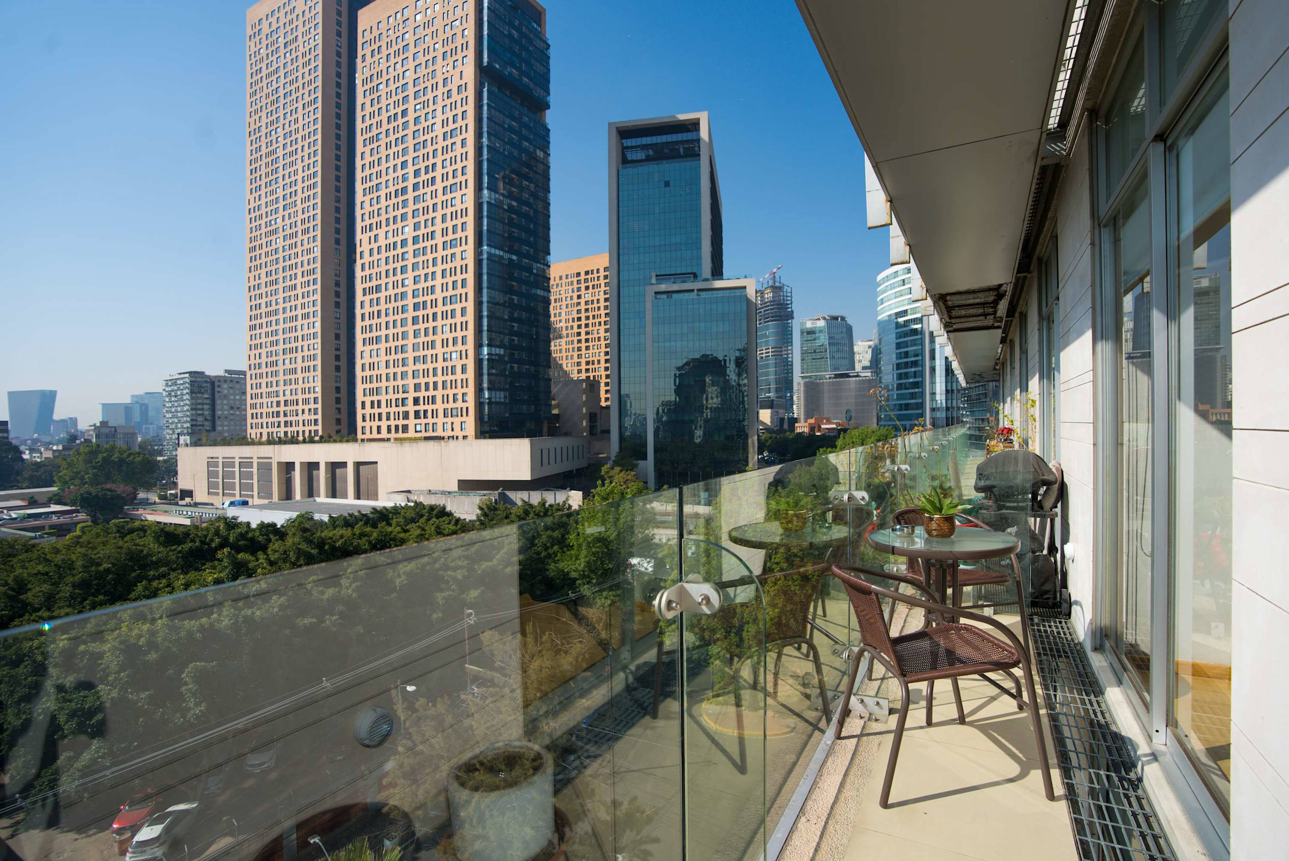 Designer 2BR in Polanco, Two King Beds with Pool-photo-3