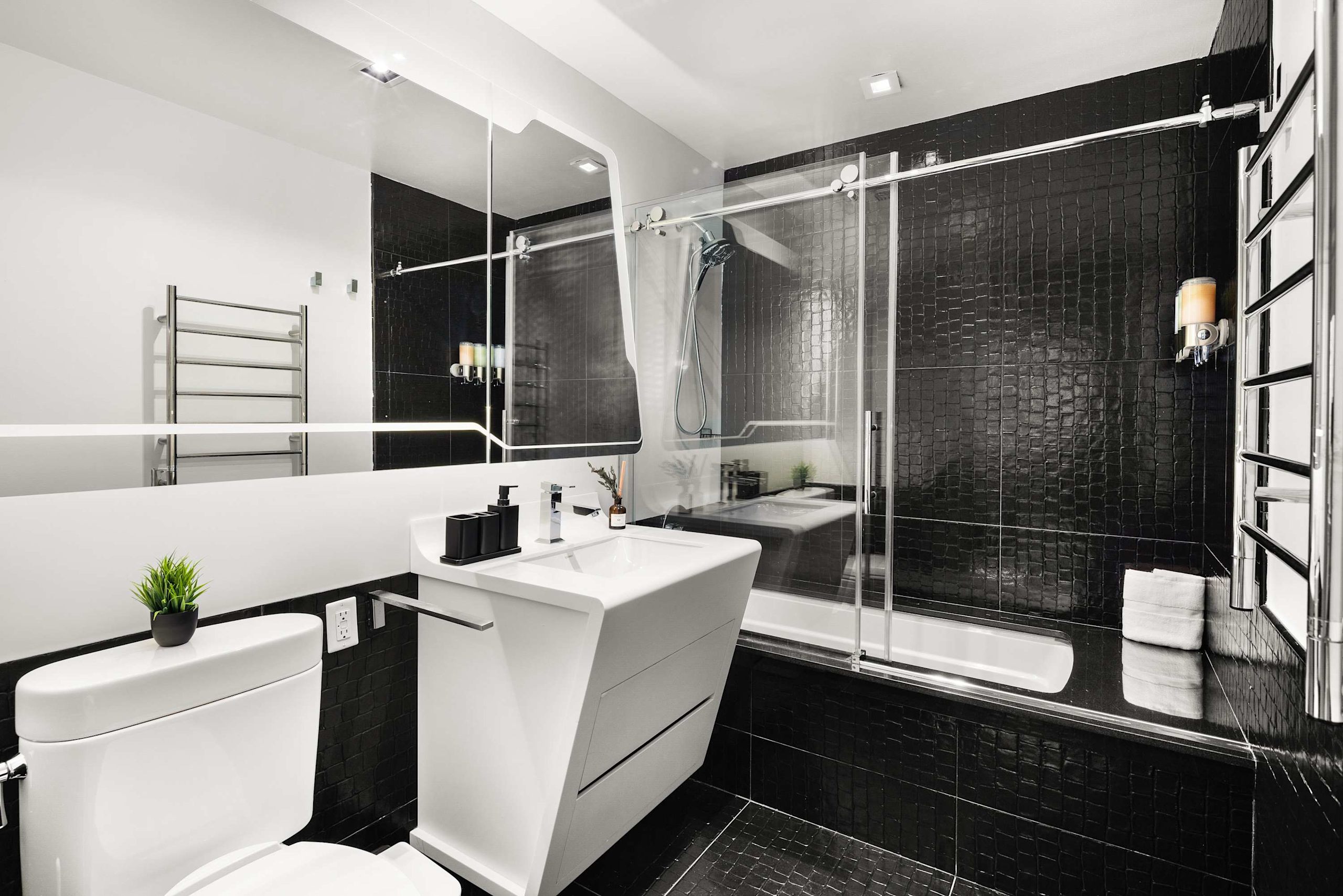 Lux-Penthouse in Financial District-photo-3