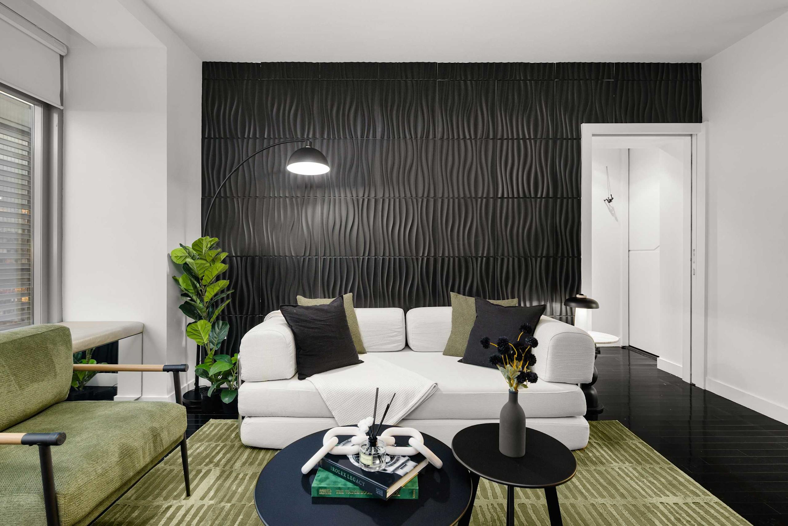 Lux-Penthouse in Financial District-hero-photo