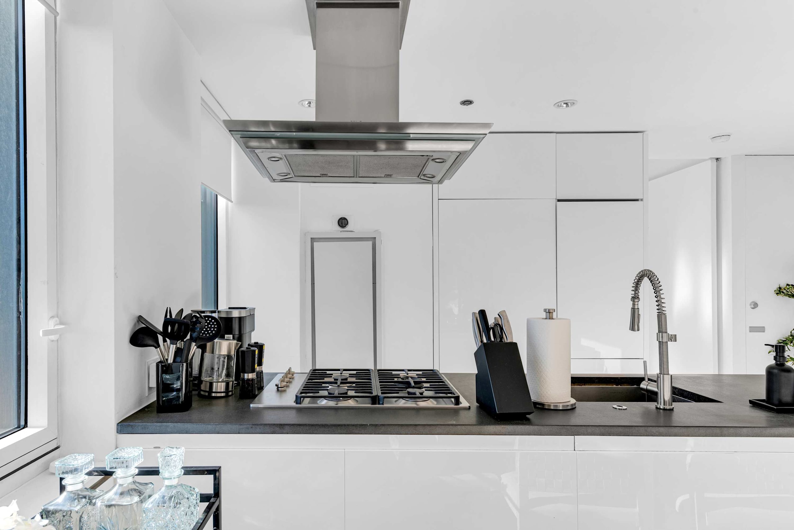 One-Of-A-Kind 4 BR Duplex Steps from Time Square-photo-3