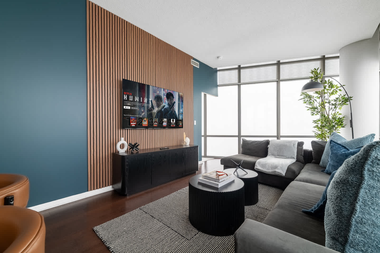 City Lights & Skyline Nights, Bay Street Penthouse-hero-photo