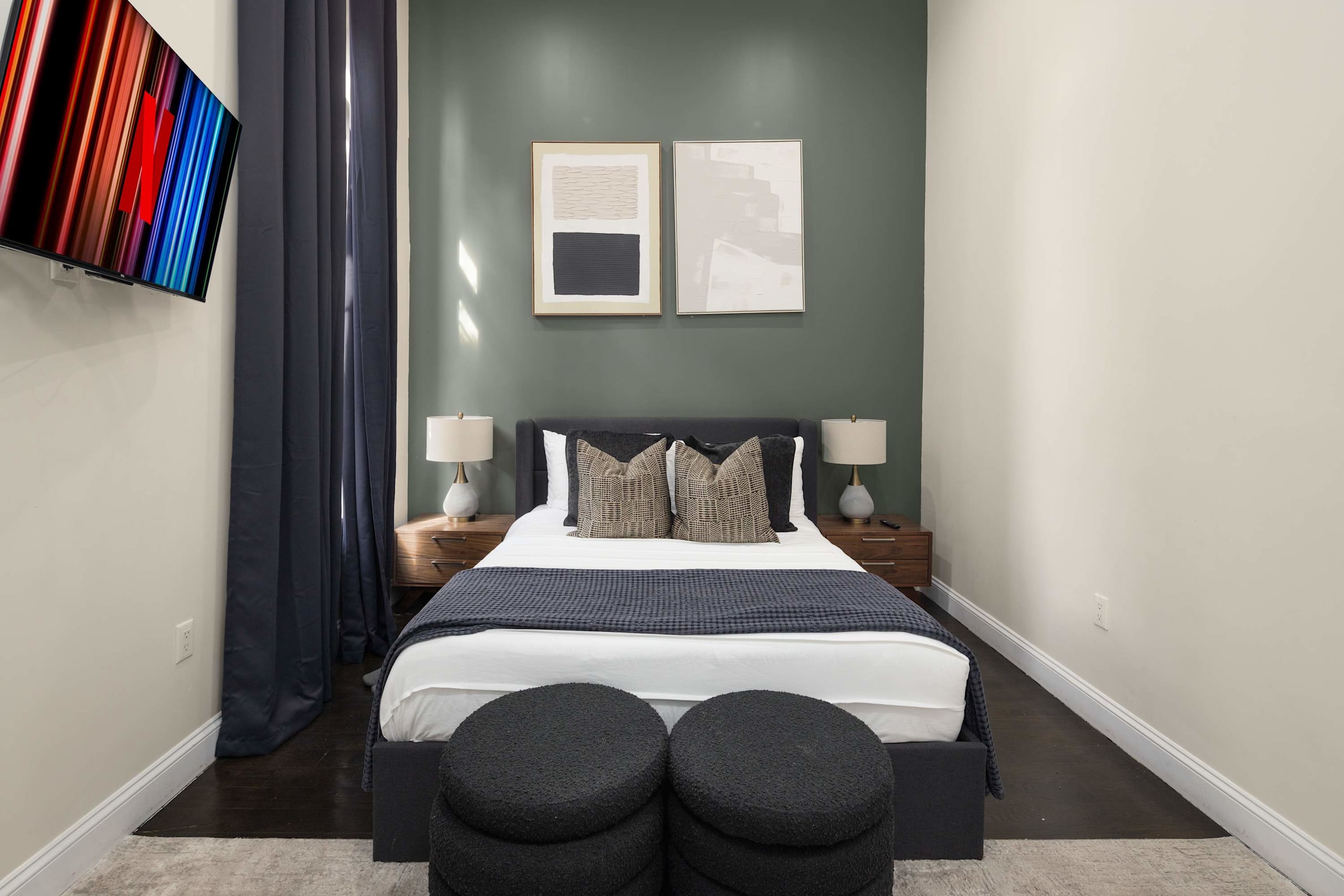 Designer Harlem Home | 4BR | Sleeps 12-photo-2